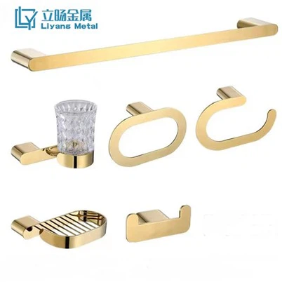 Jocs de ferreteria de bany daurat